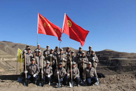有一種奉獻(xiàn)叫“五四精神”，有一種擔(dān)當(dāng)叫“青年突擊隊(duì)”