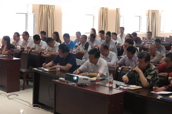 加強(qiáng)業(yè)務(wù)培訓(xùn)，提升工作能力